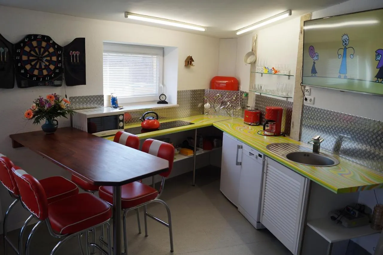 Stadtflitzerbude Dresde 0*,